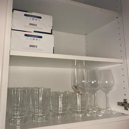 1 Bedroom Apartment *